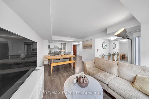 Photo 7 at 109 - 160 Flemington Road E, Glen Park, Toronto
