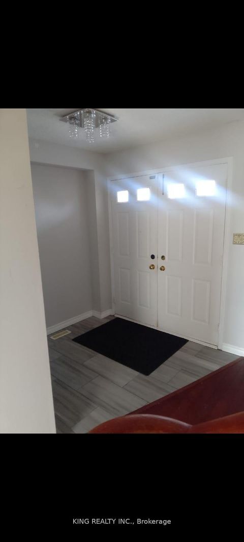 Photo 1 at 139 Livingstone Street, Sunnidale, Barrie