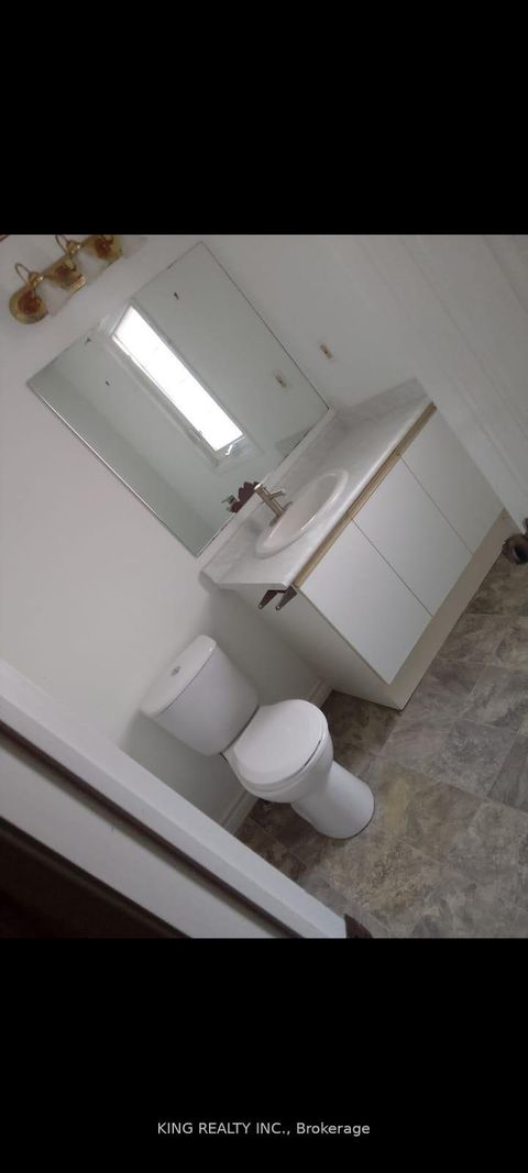 Photo 4 at 139 Livingstone Street, Sunnidale, Barrie