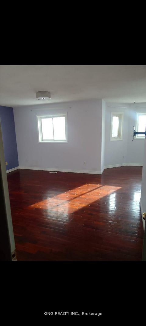 Photo 11 at 139 Livingstone Street, Sunnidale, Barrie