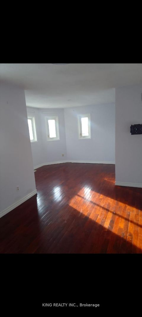 Photo 12 at 139 Livingstone Street, Sunnidale, Barrie