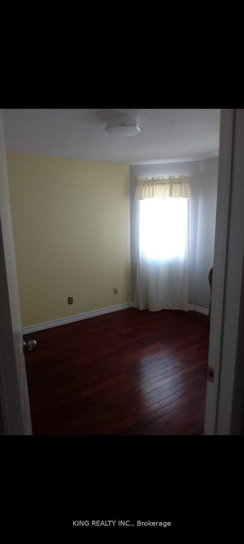 Photo 15 at 139 Livingstone Street, Sunnidale, Barrie