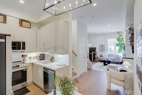 Photo 11 at 53 St Paul Street, Moss Park, Toronto