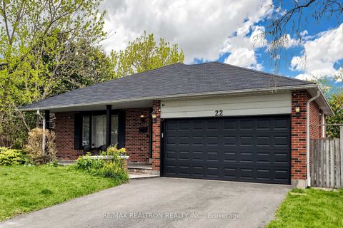 Photo 2 at 22 Deerpath Road, Donalda, Toronto