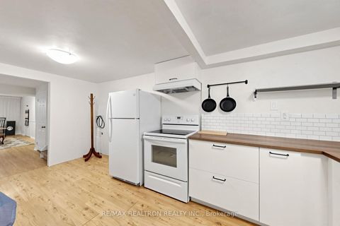 Photo 34 at 22 Deerpath Road, Donalda, Toronto