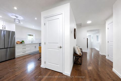 Photo 4 at 60 Madawaska Avenue, Newtonbrook East, Toronto