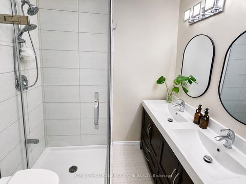 Photo 22 at 60 Madawaska Avenue, Newtonbrook East, Toronto