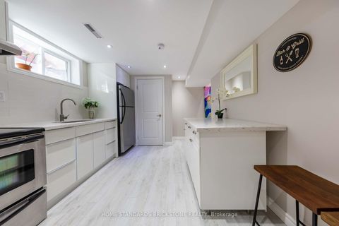 Photo 32 at 60 Madawaska Avenue, Newtonbrook East, Toronto