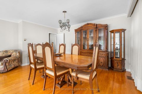 Photo 18 at 5 Paramount Court, Amesbury, Toronto