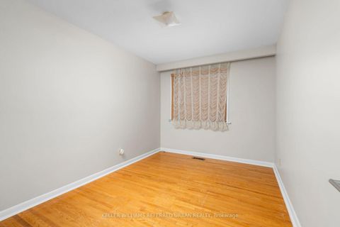 Photo 20 at 5 Paramount Court, Amesbury, Toronto