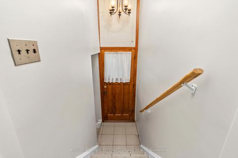 Photo 27 at 5 Paramount Court, Amesbury, Toronto