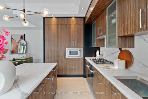 Photo 7 at 1001 - 55 Scollard Street, Annex, Toronto