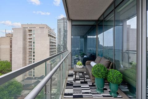 Photo 11 at 1001 - 55 Scollard Street, Annex, Toronto