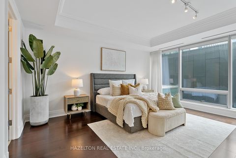 Photo 14 at 1001 - 55 Scollard Street, Annex, Toronto