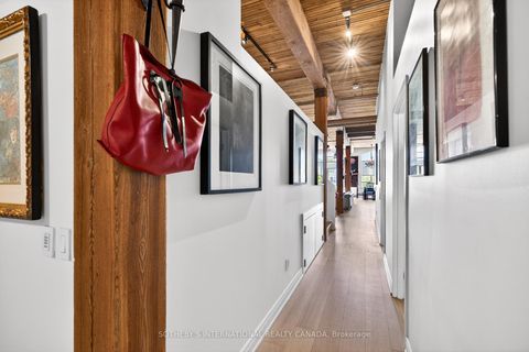Photo 2 at 404 - 993 Queen Street W, Niagara, Toronto