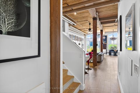 Photo 3 at 404 - 993 Queen Street W, Niagara, Toronto