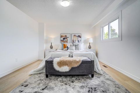 Photo 24 at 25 Lysander Court, Agincourt North, Toronto
