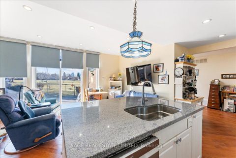 Photo 13 at 27 Kathrose Drive, Pleasant View, Toronto