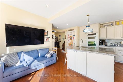Photo 16 at 27 Kathrose Drive, Pleasant View, Toronto