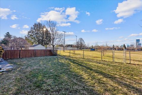 Photo 40 at 27 Kathrose Drive, Pleasant View, Toronto