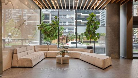 Photo 3 at 534 - 161 Roehampton Avenue, Mount Pleasant West, Toronto