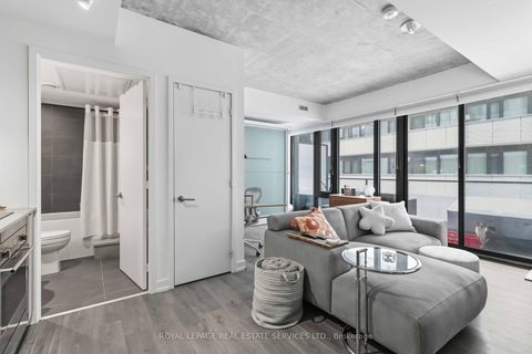 Photo 11 at 534 - 161 Roehampton Avenue, Mount Pleasant West, Toronto