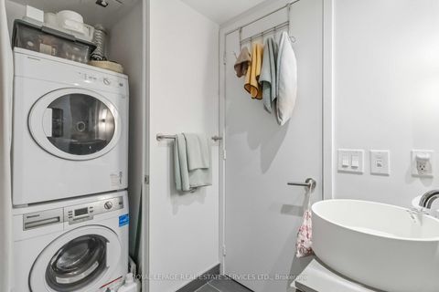 Photo 21 at 534 - 161 Roehampton Avenue, Mount Pleasant West, Toronto