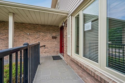 Photo 5 at 45 Fireside Drive, Rouge E11, Toronto