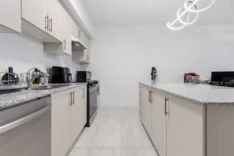Photo 9 at 406 - 15 Kneeshaw Drive, Rural Barrie Southeast, Barrie