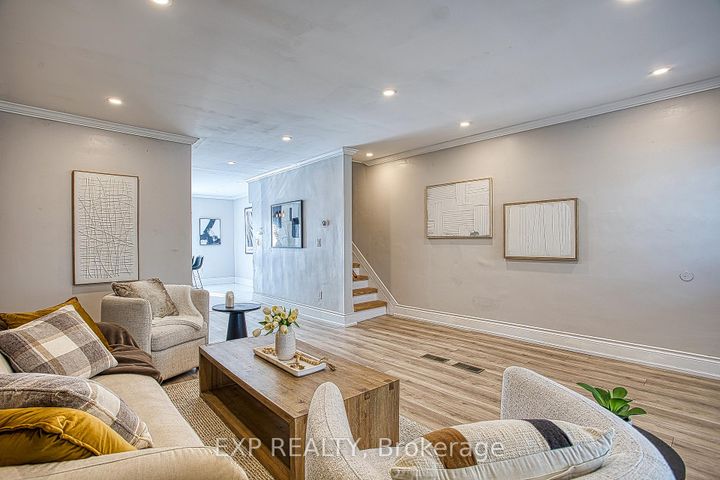 Photo 5 at 126 Belmont Avenue, Crown Point, Hamilton