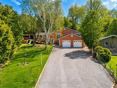 Photo 1 at 313 winnifred Drive, Keswick South, Georgina