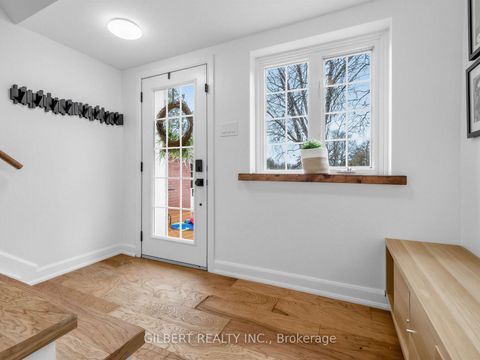 Photo 3 at 313 winnifred Drive, Keswick South, Georgina