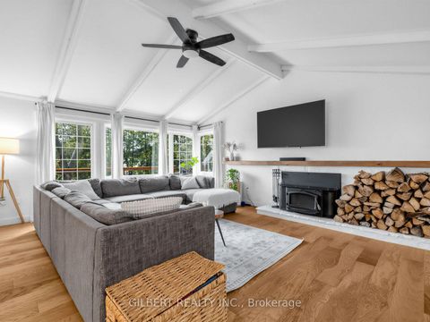 Photo 8 at 313 winnifred Drive, Keswick South, Georgina