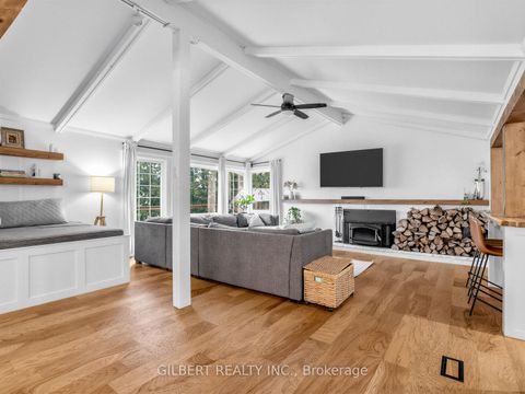 Photo 14 at 313 winnifred Drive, Keswick South, Georgina