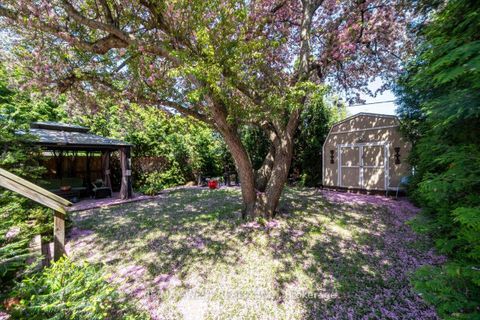 Photo 41 at 35 Gort Avenue, Alderwood, Toronto