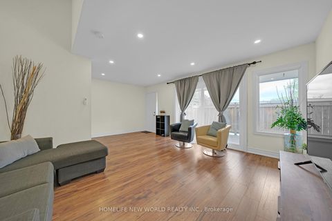 Photo 3 at 38 Springfair Avenue, Aurora Village, Aurora