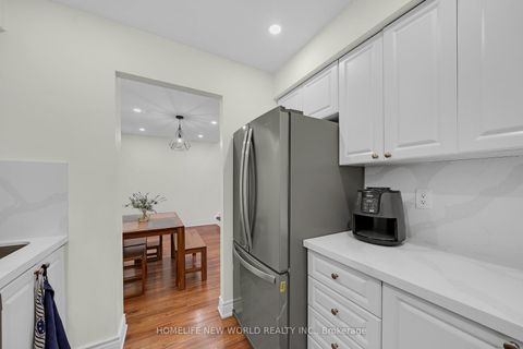 Photo 5 at 38 Springfair Avenue, Aurora Village, Aurora
