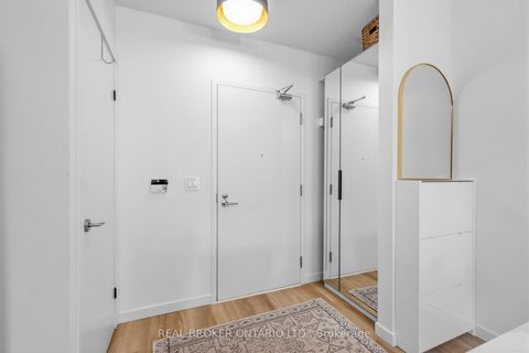 Photo 2 at 260 - 209 Fort York Boulevard, Waterfront Communities C1, Toronto