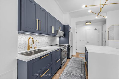 Photo 8 at 260 - 209 Fort York Boulevard, Waterfront Communities C1, Toronto