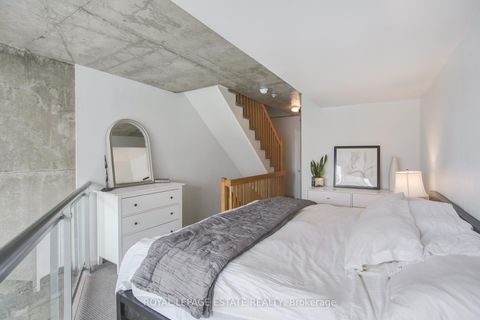Photo 13 at 837 - 1029 King Street W, Niagara, Toronto