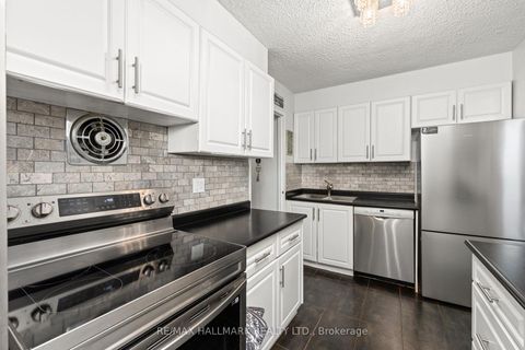 Photo 11 at 711 - 5 Parkway Forest Drive, Henry Farm, Toronto