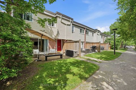 Photo 19 at 75 - 215 Milestone Crescent, Aurora Village, Aurora