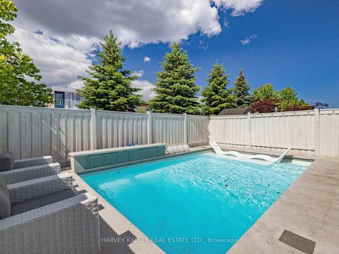Photo 29 at 28 Southvale Drive, Patterson, Vaughan