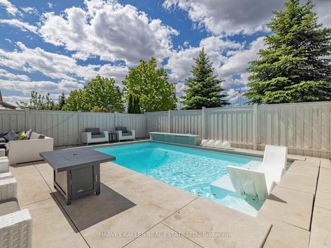 Photo 31 at 28 Southvale Drive, Patterson, Vaughan