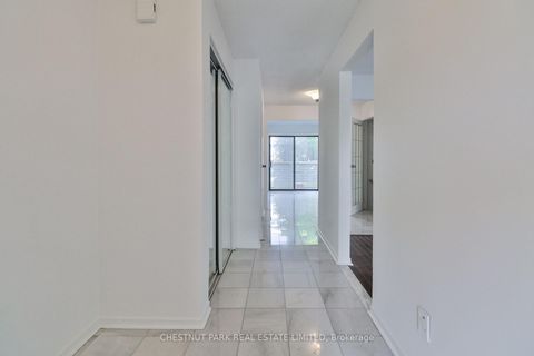 Photo 3 at 18 Dervock Crescent, Bayview Village, Toronto