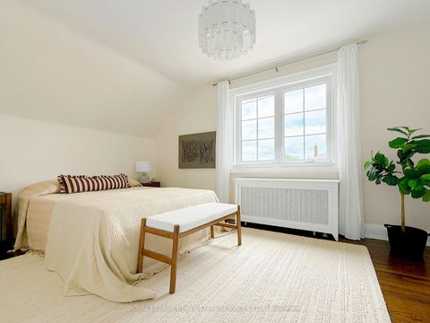 Photo 14 at 629 Winona Drive, Oakwood Village, Toronto