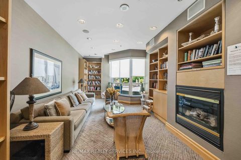 Photo 3 at 121 - 2111 Lake Shore Boulevard W, Mimico, Toronto