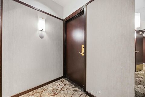 Photo 4 at 121 - 2111 Lake Shore Boulevard W, Mimico, Toronto
