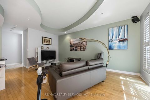 Photo 7 at 121 - 2111 Lake Shore Boulevard W, Mimico, Toronto