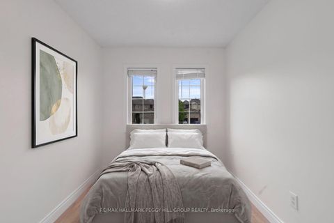 Photo 6 at 34 Arch Brown Court, East Bayfield, Barrie